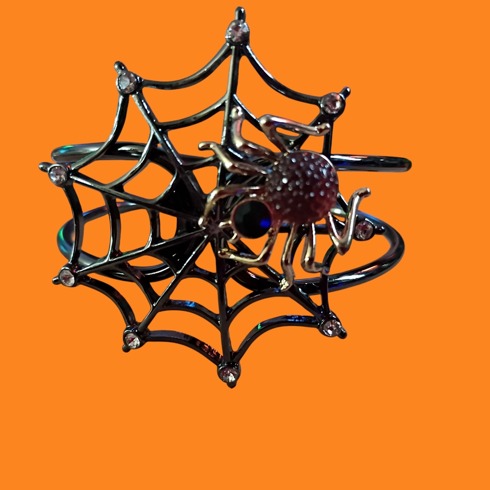 NWT Black Spider Web Clamper Bracelet Gold Spider w/ Blue , Light Purple Accents - Picture 2 of 9